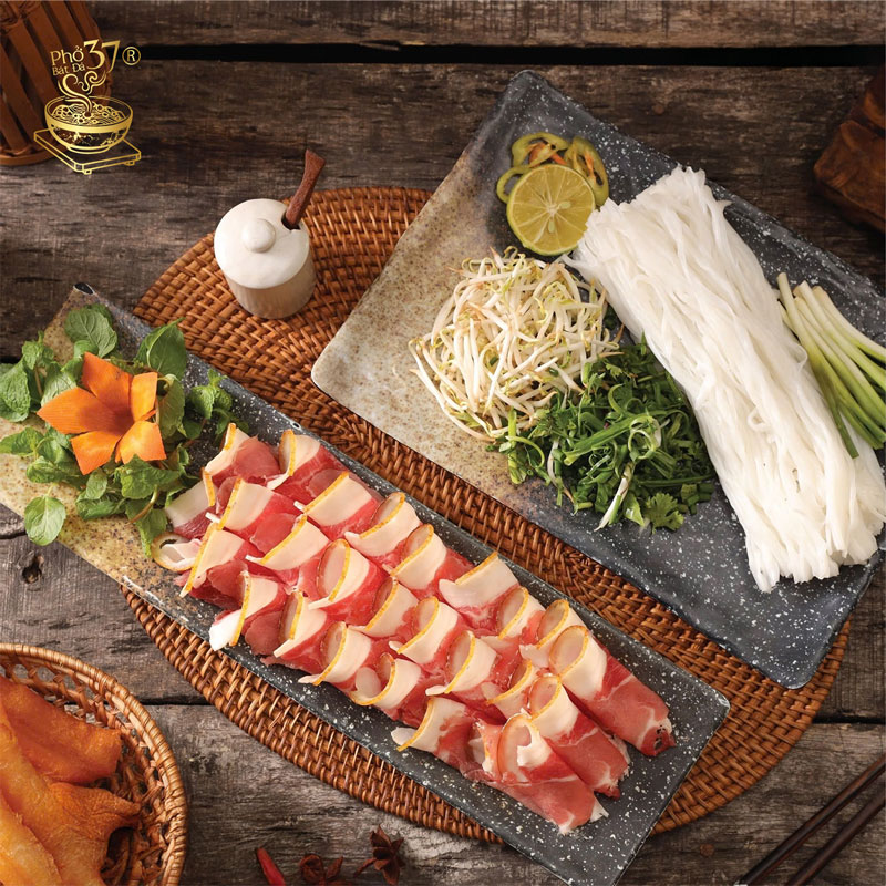 Phở bát đá 37 đặc biệt – Nâng tầm phong vị phở Việt