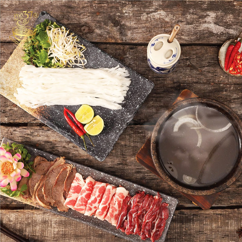 Phở bát đá 37 đặc biệt – Nâng tầm phong vị phở Việt