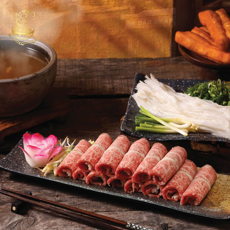 Phở bát đá 37 đặc biệt – Nâng tầm phong vị phở Việt