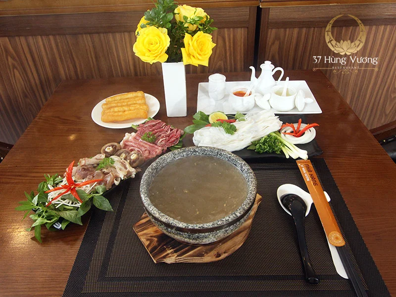 Tinh hoa ẩm thực hiện đại trong phở Bát đá 37 đặc biệt