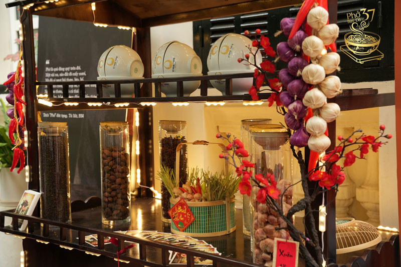 Phở bát đá Thưởng thức phở theo cách mới, đậm đà hồn Việt