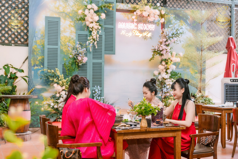 Đến Hà Nội ăn gì? Đến ngay phở bát đá 37 – Trải nghiệm vị phở Việt đậm đà và độc đáo