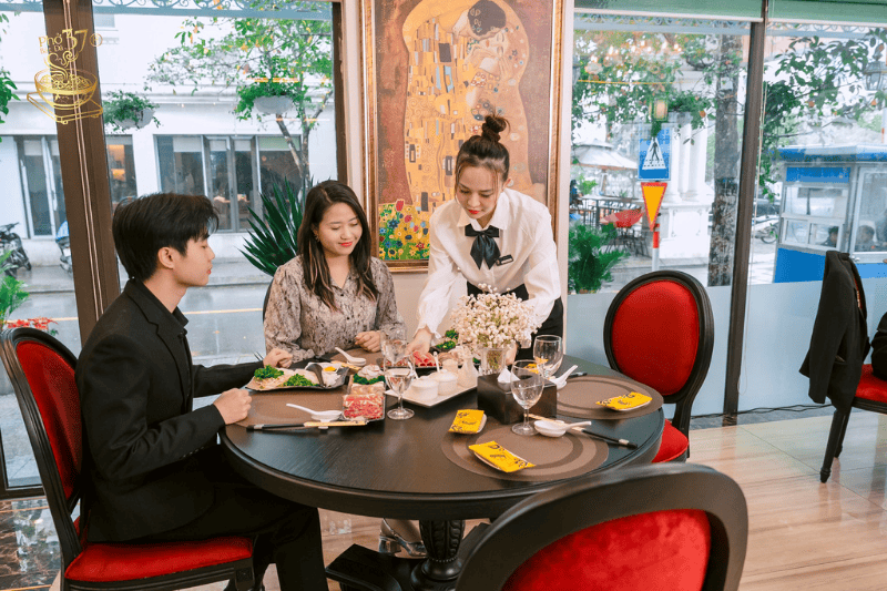 Khám phá Phở Bát Đá 37: Hương vị truyền thống trong bát đá hiện đại