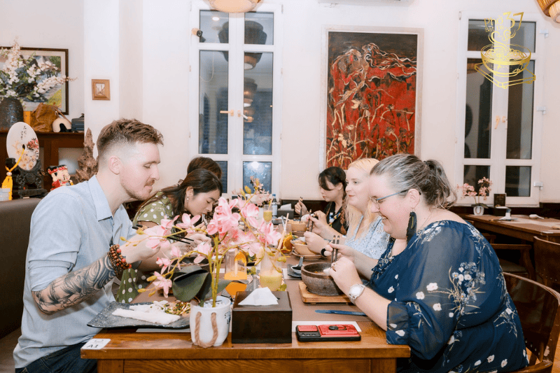 Phở bát đá: Trải nghiệm ẩm thực độc đáo nâng tầm hương vị Việt