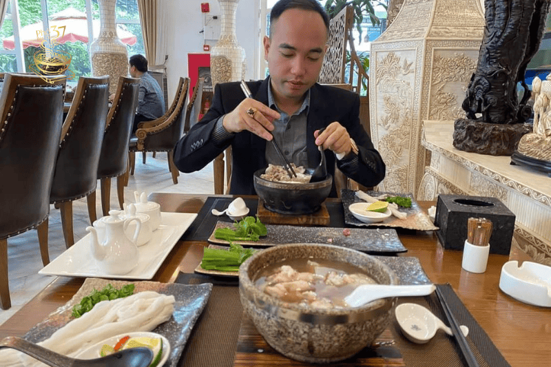 Phở bát đá: Trải nghiệm ẩm thực độc đáo không thể bỏ qua