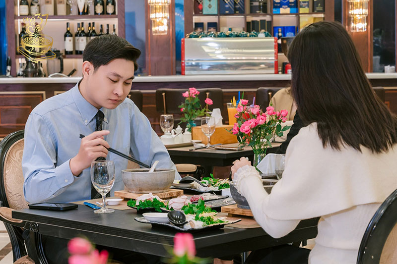 Trải nghiệm Phở bát đá 37 món ngon di sản tại tam giác điểm