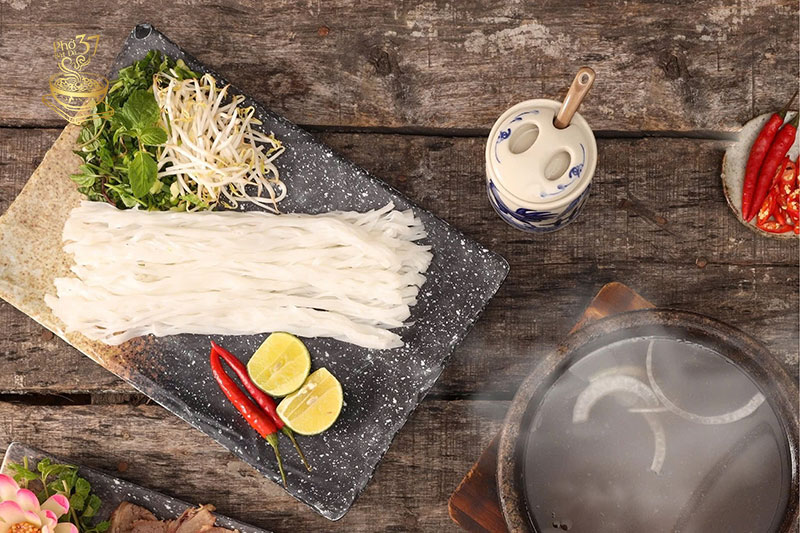Gói trọn tinh hoa gạo Việt trong từng sợi phở Gói trọn tinh hoa gạo Việt trong từng sợi phở