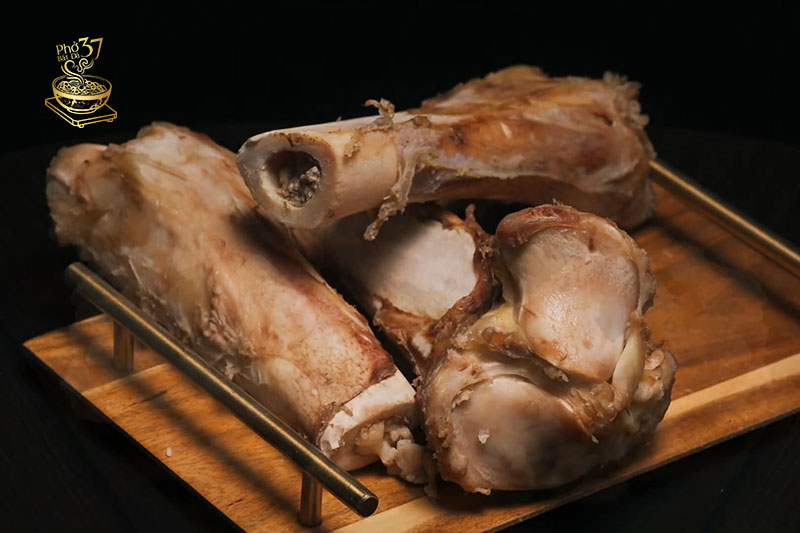 Phở bát đá khác gì với phở truyền thống? Khám phá nét độc đáo tại Phở Bát Đá 37 Phở bát đá khác gì với phở truyền thống?