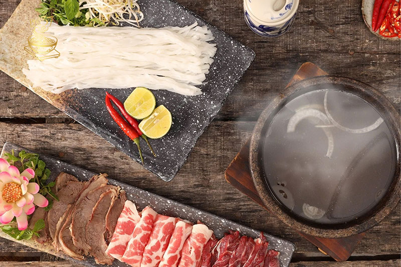 Phở - Thức quà di sản kết tinh từ hương vị đất Việt Phở - Thức quà di sản kết tinh từ hương vị đất Việt