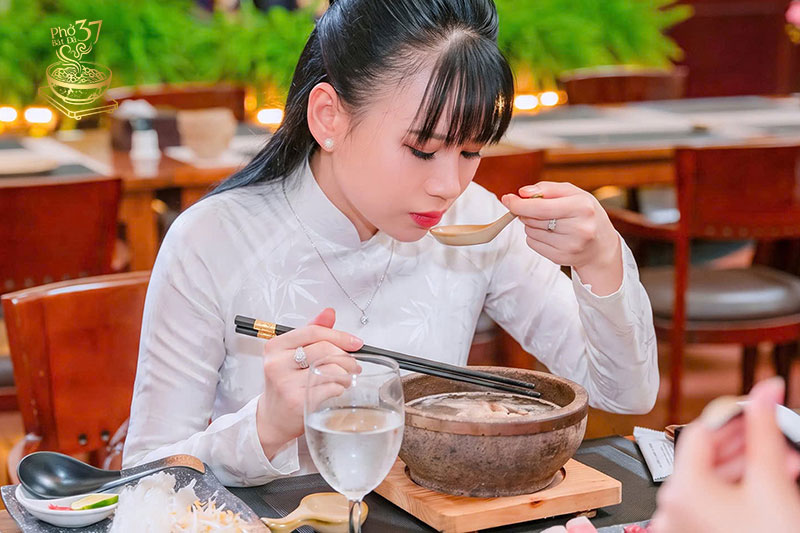 Chạm vào Thu Hà Nội - Bữa sáng chuẩn vị Hà Thành Chạm vào Thu Hà Nội - Bữa sáng chuẩn vị Hà Thành