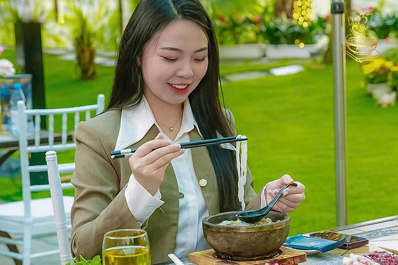 Bữa sáng doanh nhân - Một ngày mới, một khởi đầu mới Bữa sáng doanh nhân - Một ngày mới, một khởi đầu mới