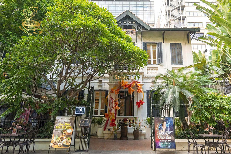 Chậm lại để thưởng trọn tình thu Hà Nội Chậm lại để thưởng trọn tình thu Hà Nội