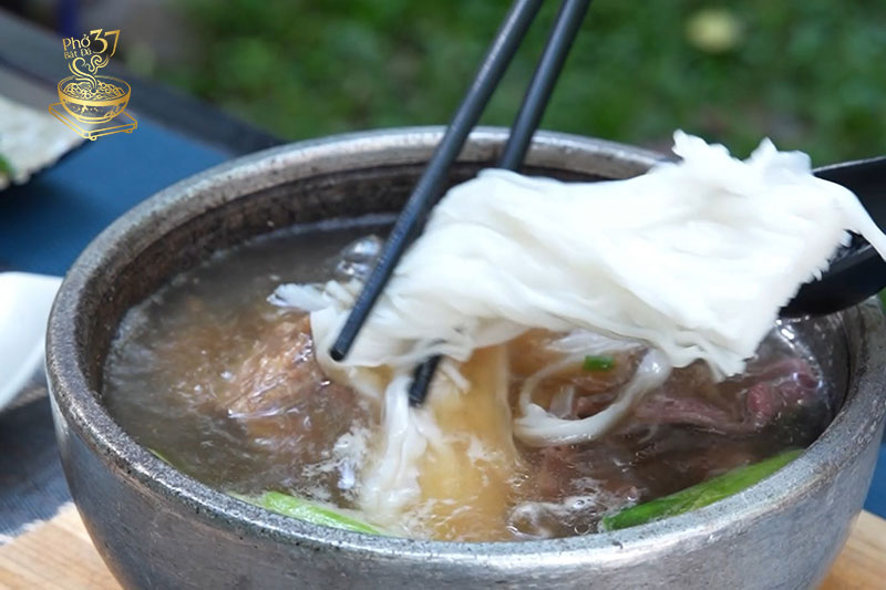 Phở bát đá bò Wagyu - Khi nguyên liệu tinh tuyển gặp gỡ tinh hoa Phở Việt